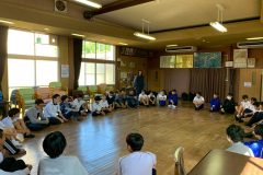 LINE_ALBUM_251008-09津中2年総合_農林業体験_251021_18