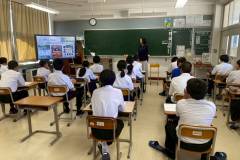 LINE_ALBUM_251008-09津中2年総合_農林業体験_251021_76